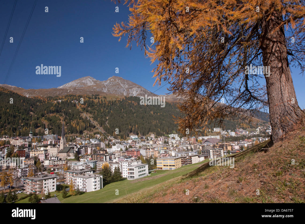 Davos, in autunno, Canton, GR, Grigioni, Grigioni, villaggio, Svizzera, Europa, paese, città, paese della valle di acqua Foto Stock