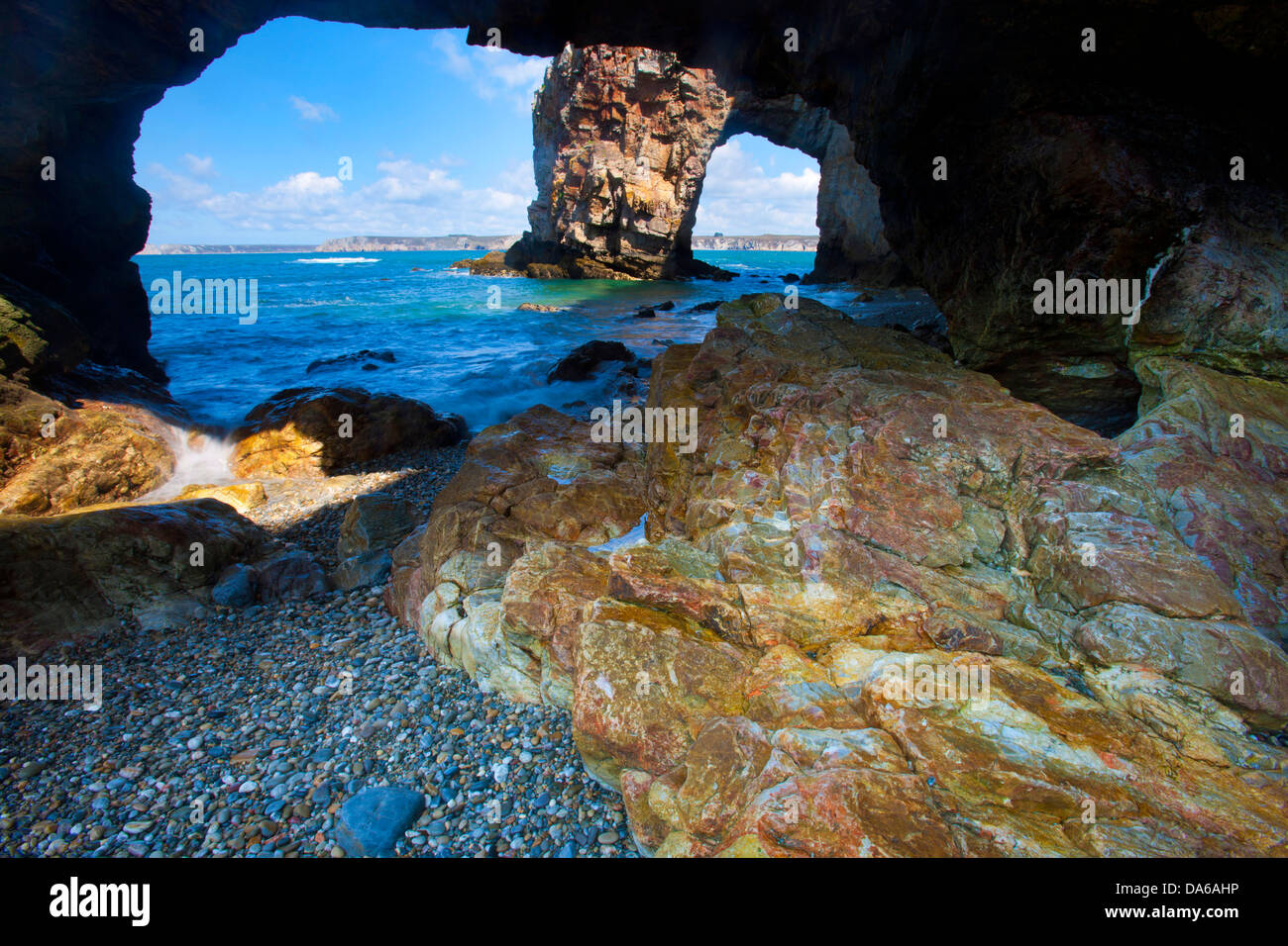 Point de Dinan, Francia, Europa, Bretagna Finistère, penisola, Crozon, costa, cliff costa, arc Foto Stock