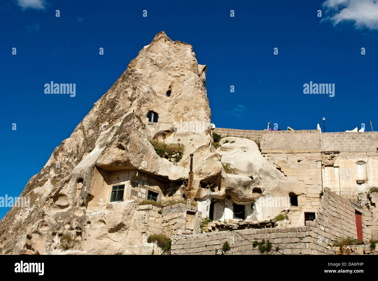 Grotte di tufo immagini e fotografie stock ad alta risoluzione - Alamy