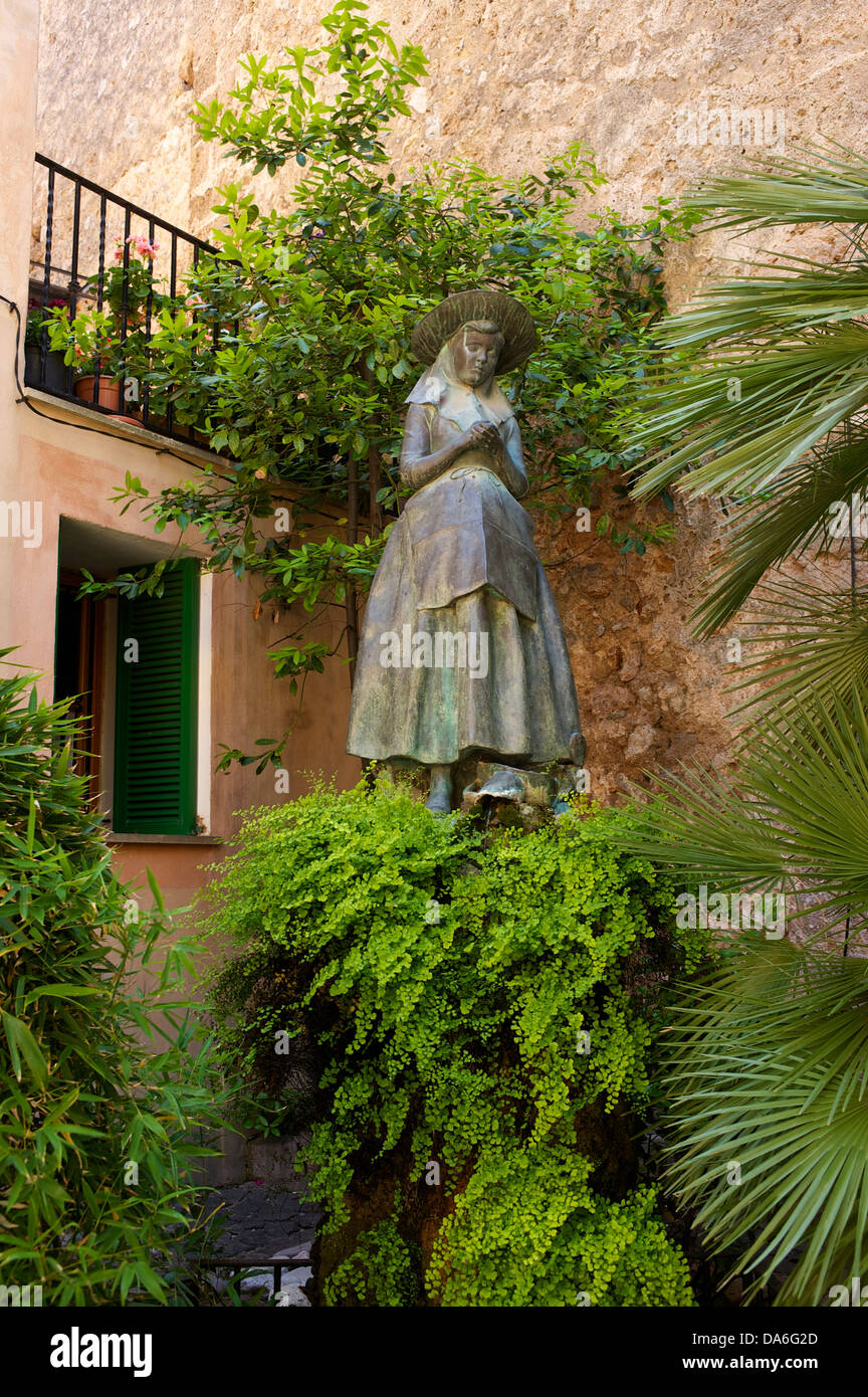 Statua di Catalina Tomas, il Santo di Valldemossa Foto Stock