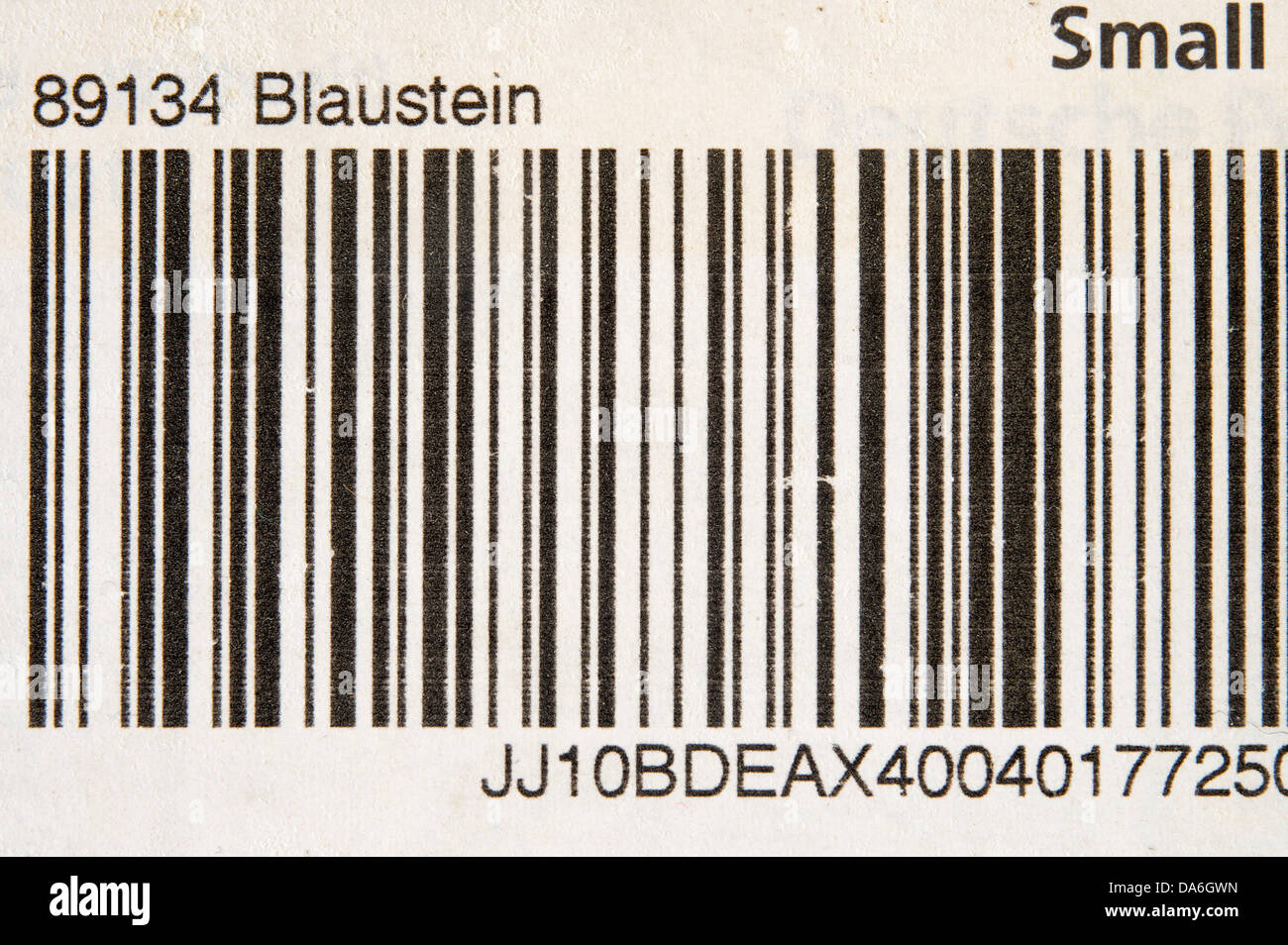 DHL parcel etichetta con un codice a barre Foto Stock