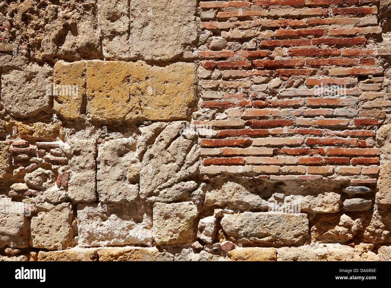 Riparazioni medievale nel vecchio muro in rovine romane di tarraco UNESCO World Heritage Site Tarragona Catalogna Spagna Foto Stock