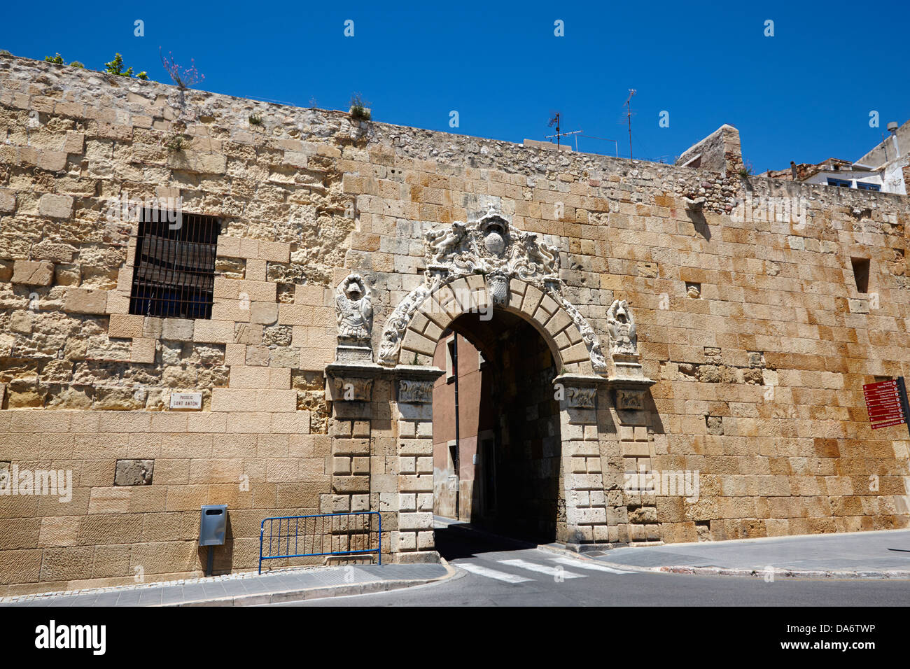 St antonys gate nella parete delle rovine romane di tarraco UNESCO World Heritage Site Tarragona Catalogna Spagna Foto Stock
