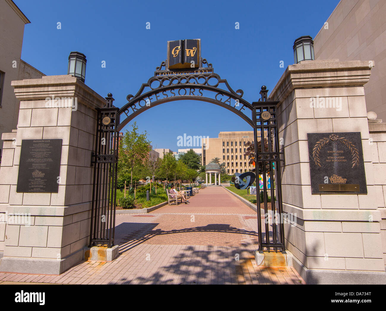WASHINGTON, DC, Stati Uniti d'America - George Washington University professori Gate. Foto Stock