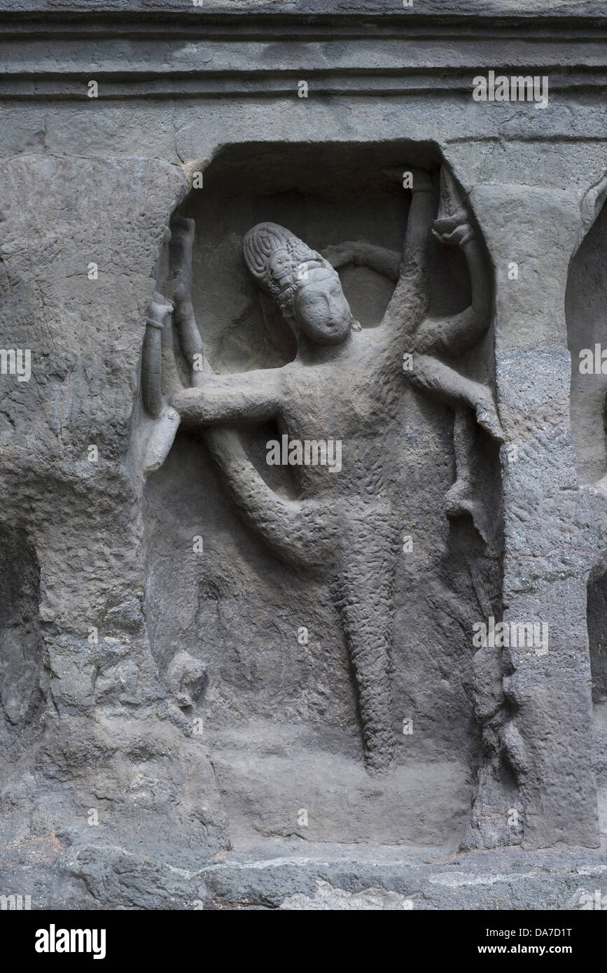 Grotta n. 16 : Immagine di Shiva sul tempio principale, Kailasa, Ellora. Maharashtra. 757-772 d.c. Foto Stock