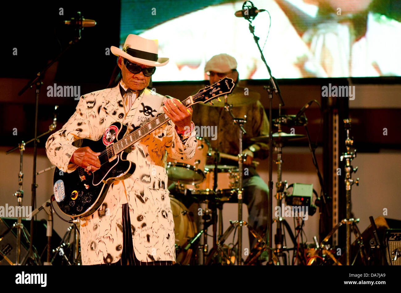 Little Freddie King sul palco durante l'annuale festival Blues di Mijas Costa del Sol Andalucía, Spagna. Foto Stock
