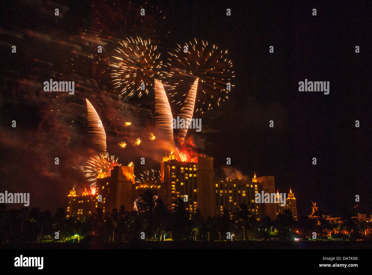 Fuochi d'artificio su Atlantide, 4 luglio, 2013, a Nassau, Bahamas Foto Stock
