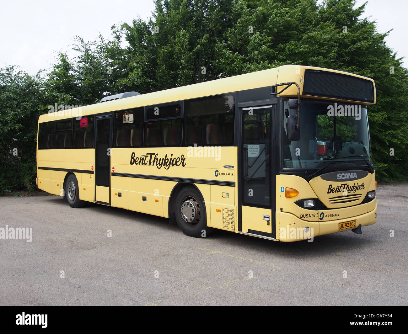 SCANIA BentThykjoer è un veicolo commerciale di notevole importanza, parte della linea di veicoli pesanti SCANIA. Noto per le sue prestazioni robuste, questo modello è progettato per il trasporto su lunghe distanze e per la consegna efficiente in vari settori. Foto Stock