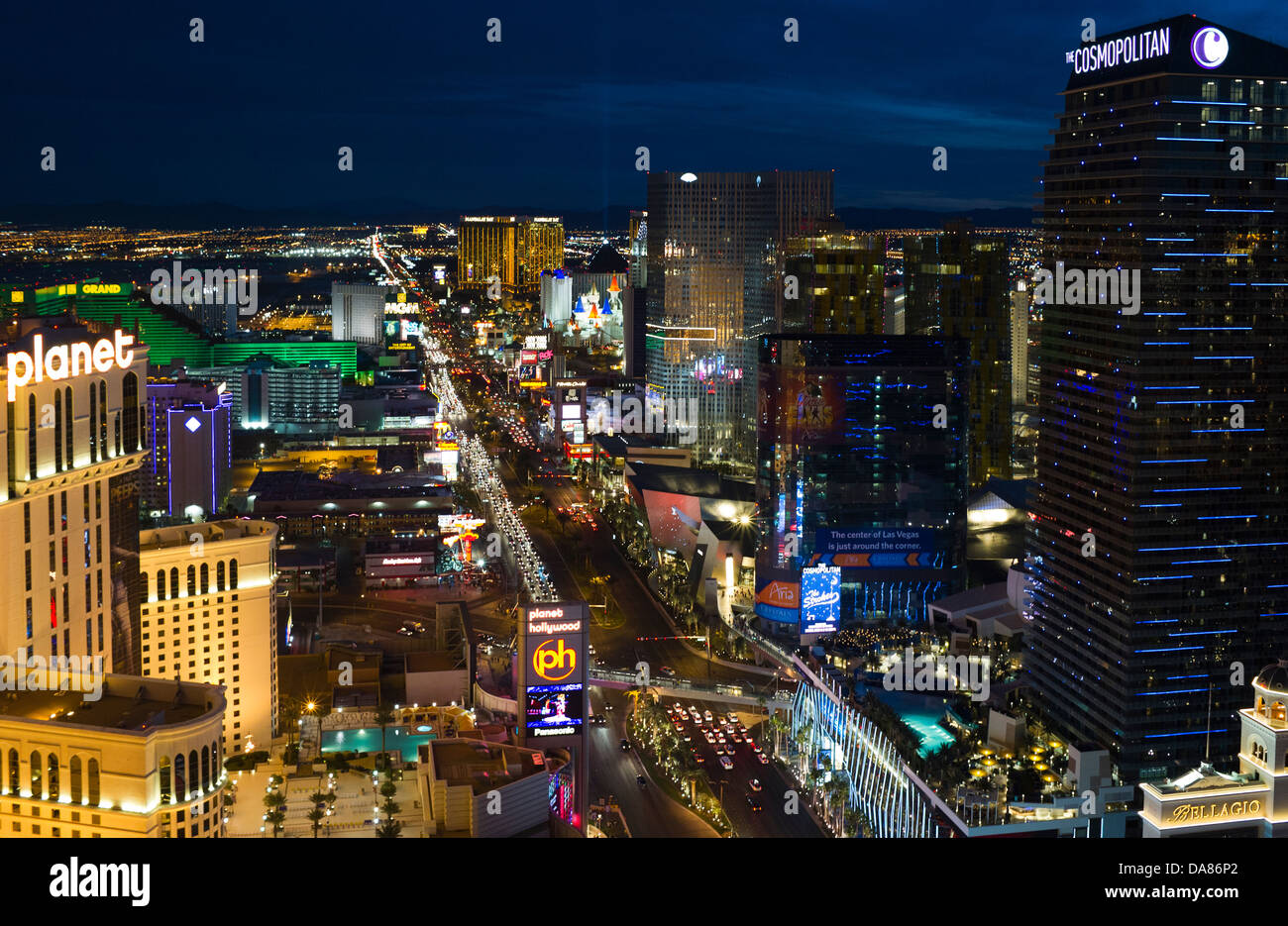 Una vista degli alberghi e dei casinò sulla Strip di Las Vegas, NV, Stati Uniti d'America, 11 marzo 2011. (Adrien Veczan) Foto Stock