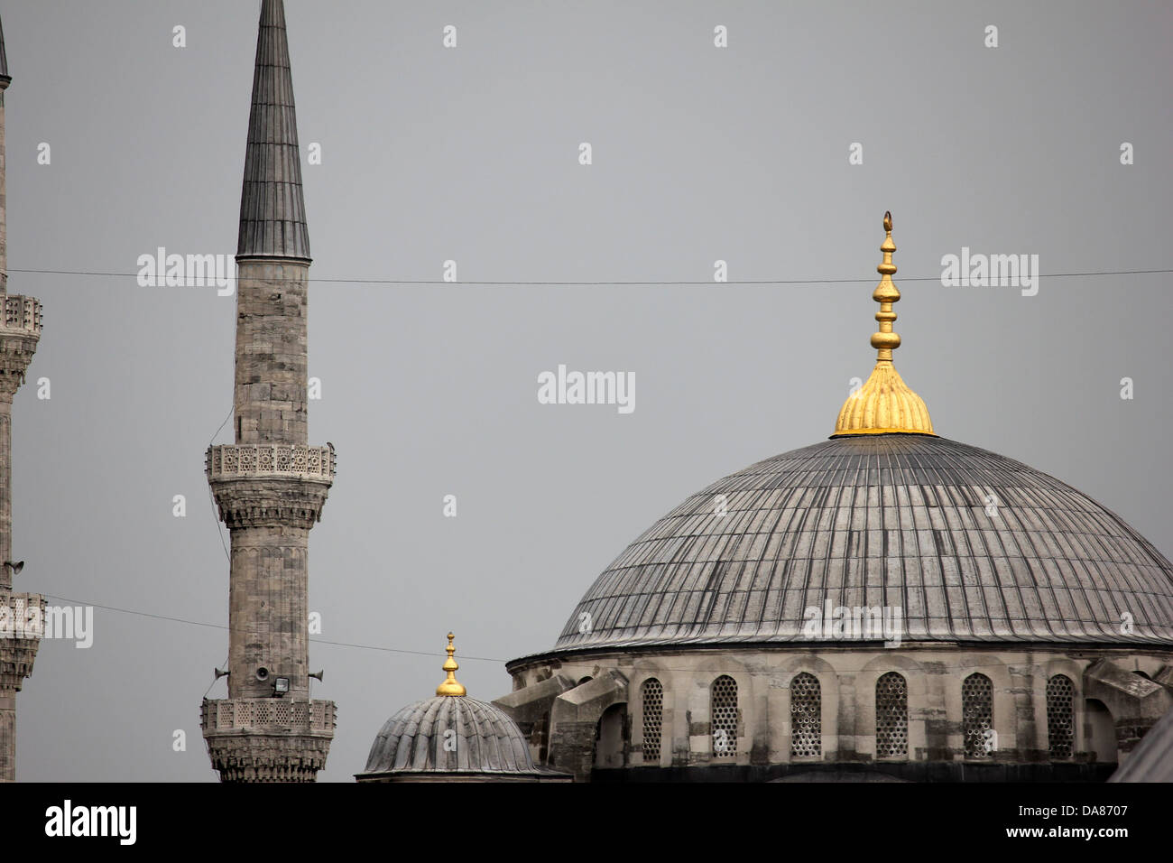 La Moschea Blu o di Sultan Ahmed moschea visto da Hagia Sophia in Istanbul, Turchia Foto Stock