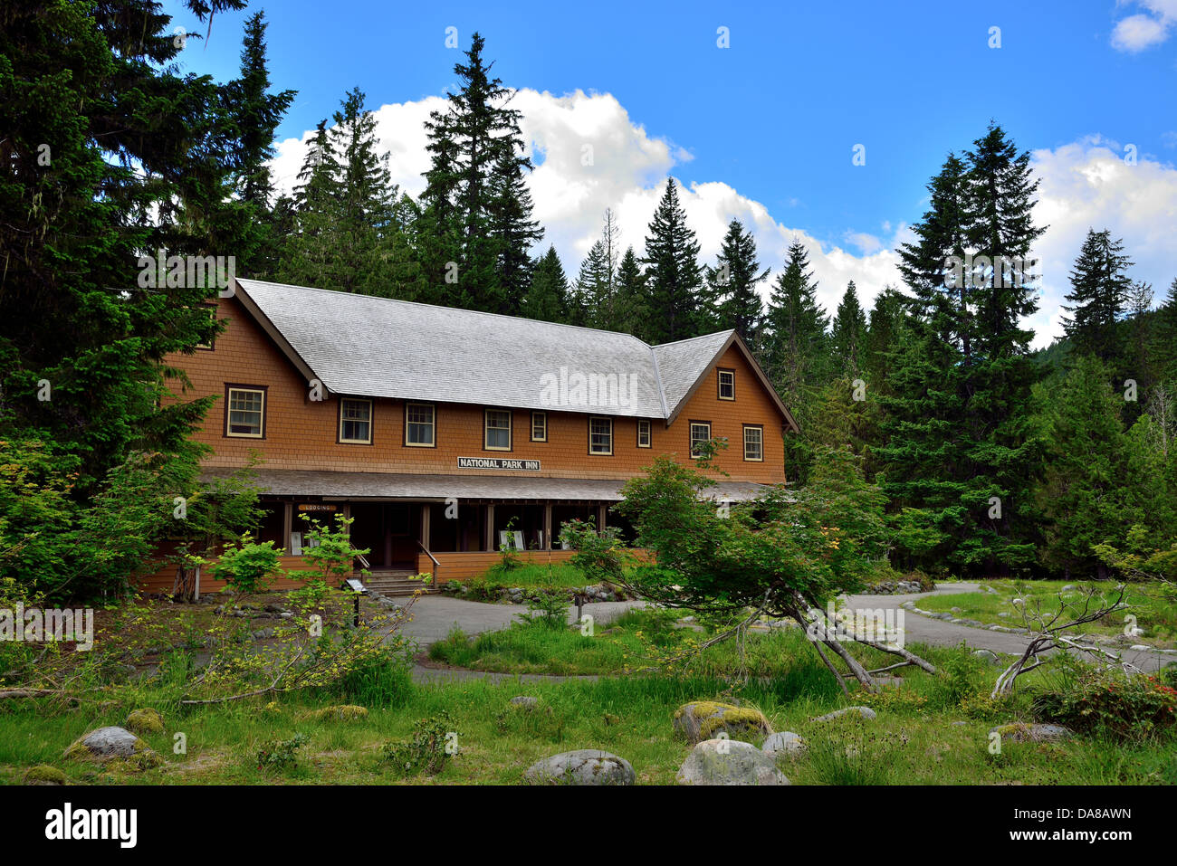 Storica National Park Inn. Il Parco Nazionale del Monte Rainier, Washington, Stati Uniti d'America. Foto Stock