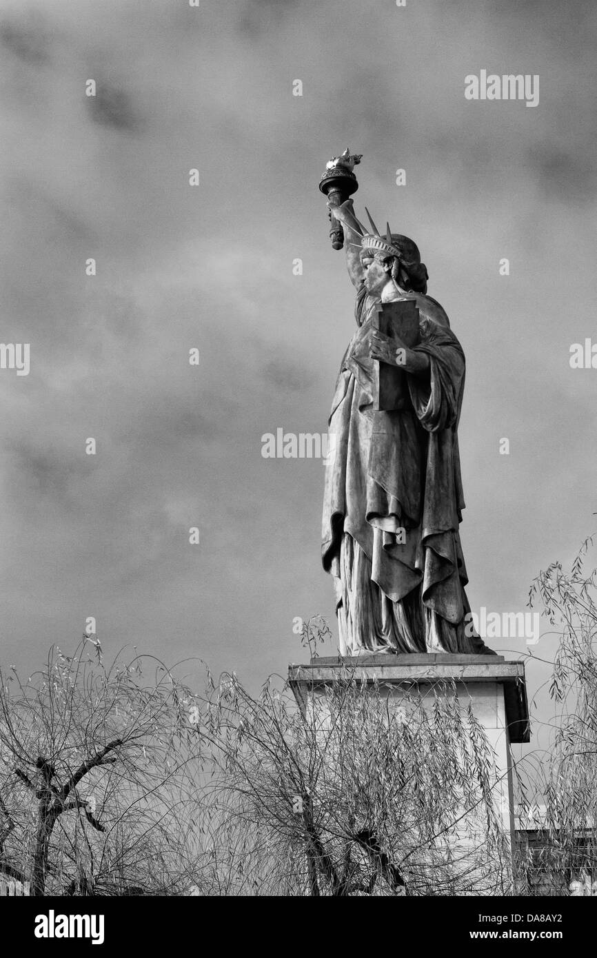 Statua della Libertà a Parigi, Francia Foto Stock