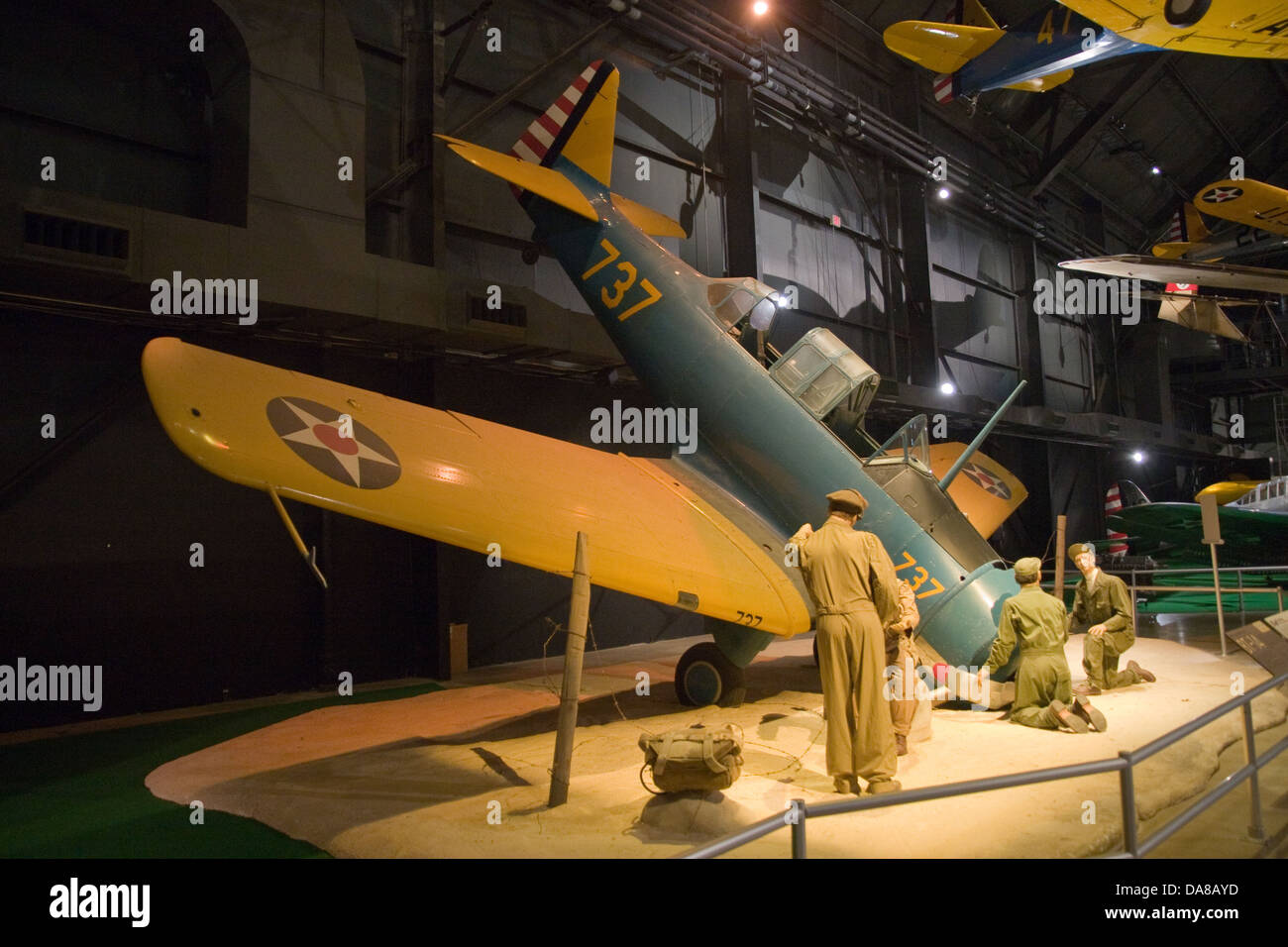 WW2 aerei americani crash diorama presso il museo USAF Wright-Patterson Air Force Base di Dayton, Ohio OH USA Foto Stock