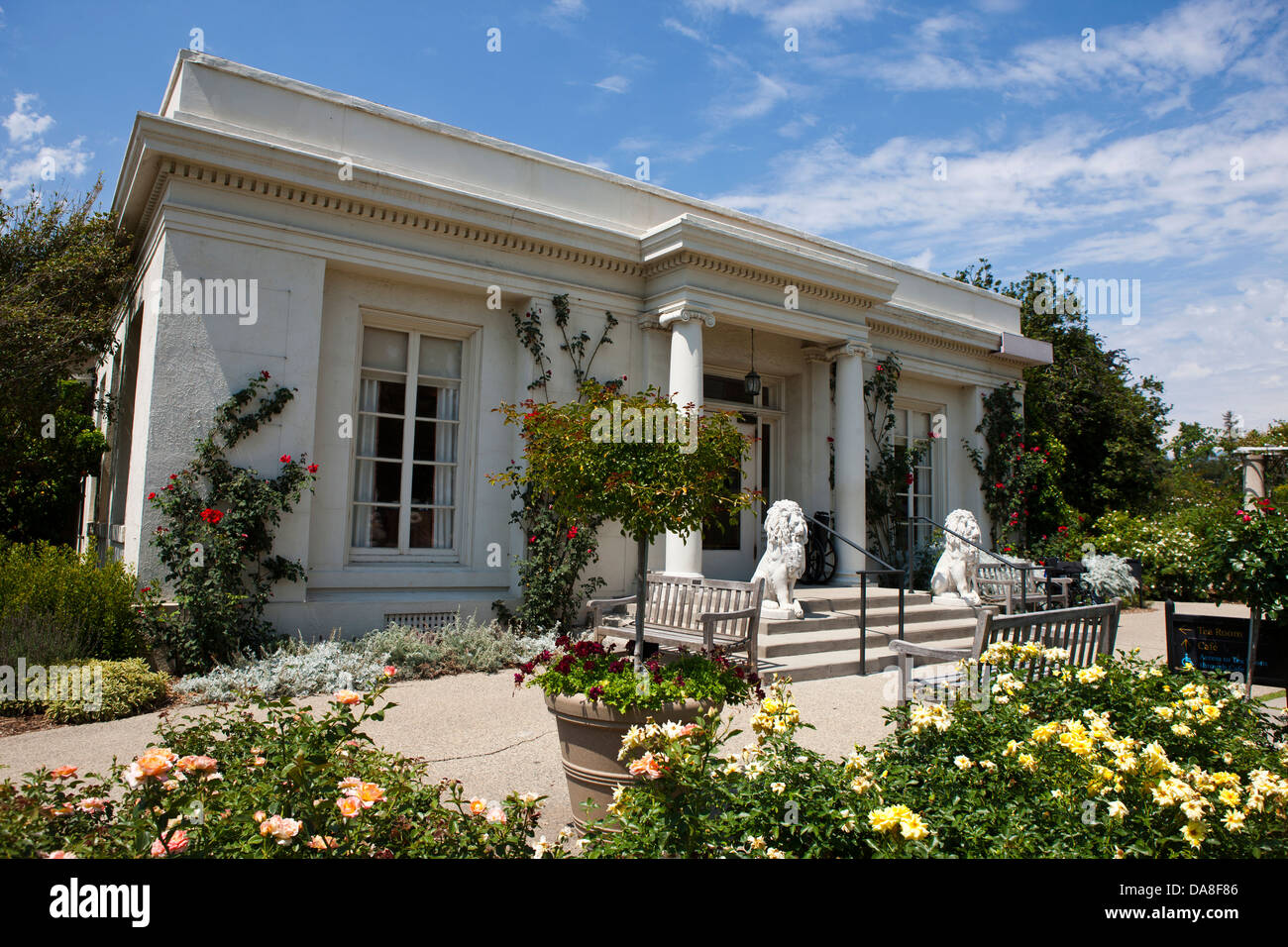 Giardino delle Rose sala da tè e caffè, la Biblioteca di Huntington, collezione d'arte e Giardini Botanici di San Marino, California, Stati Uniti d'America Foto Stock