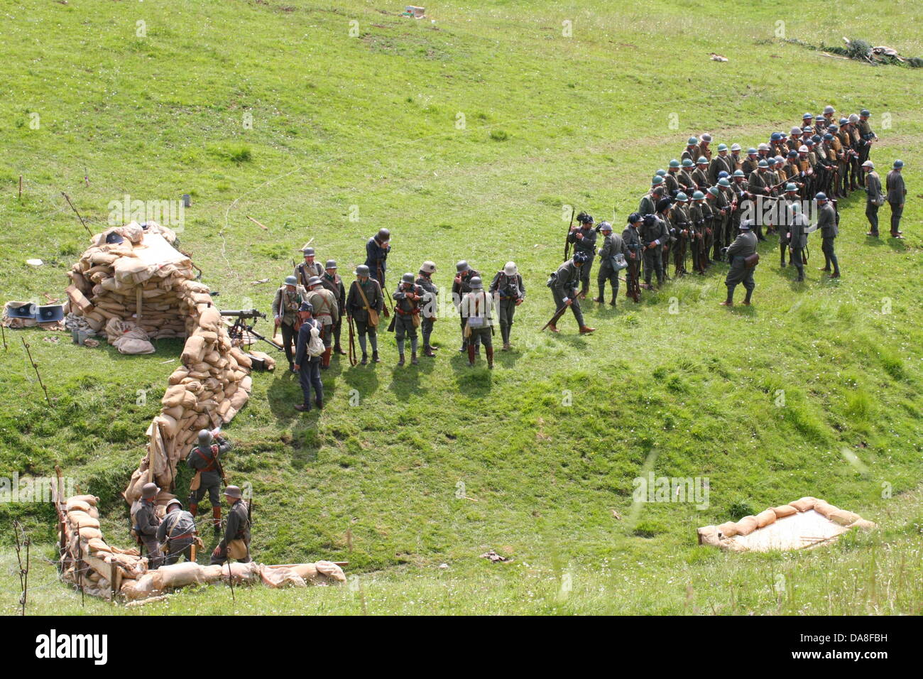 Gallio, Asiago, Vicenza, Italia. 7 Luglio, 2013, rappresentazione storica battaglia con i soldati della prima guerra mondiale in montagna. Credito: FC Italia/Alamy Live News Foto Stock