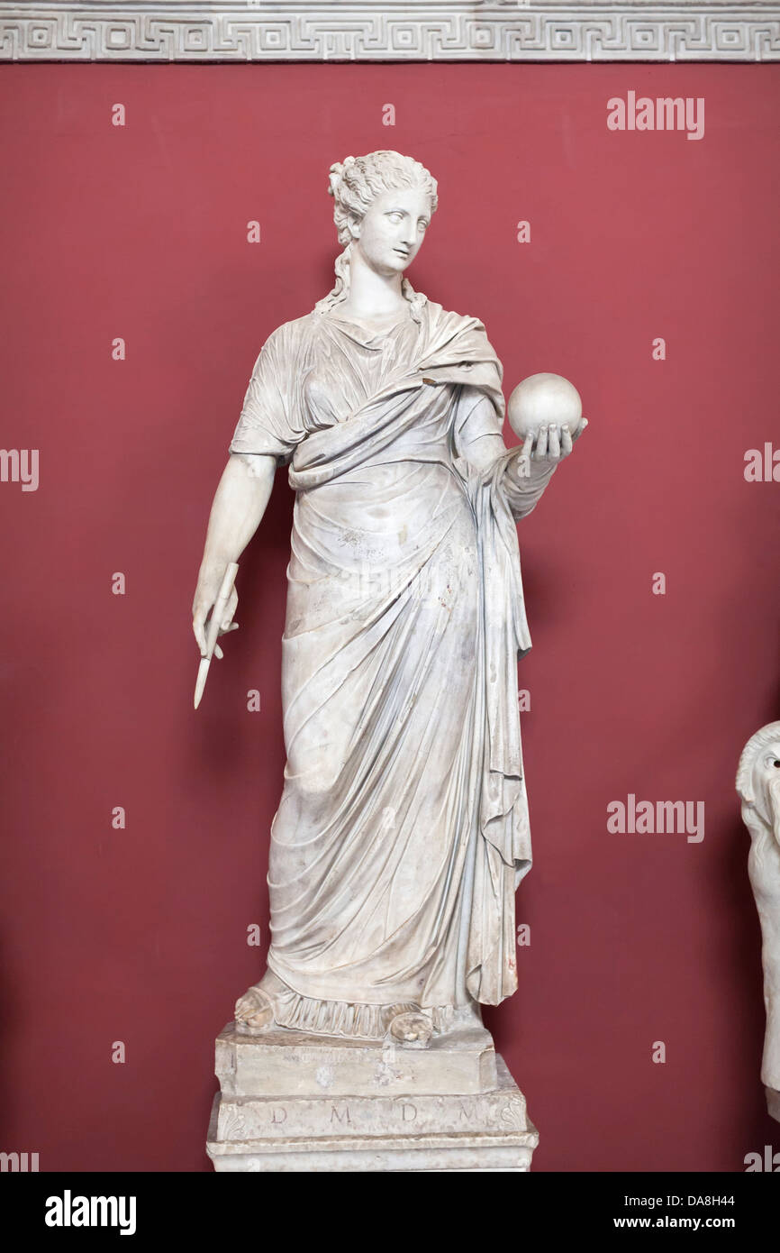 Statue of urania immagini e fotografie stock ad alta risoluzione Alamy