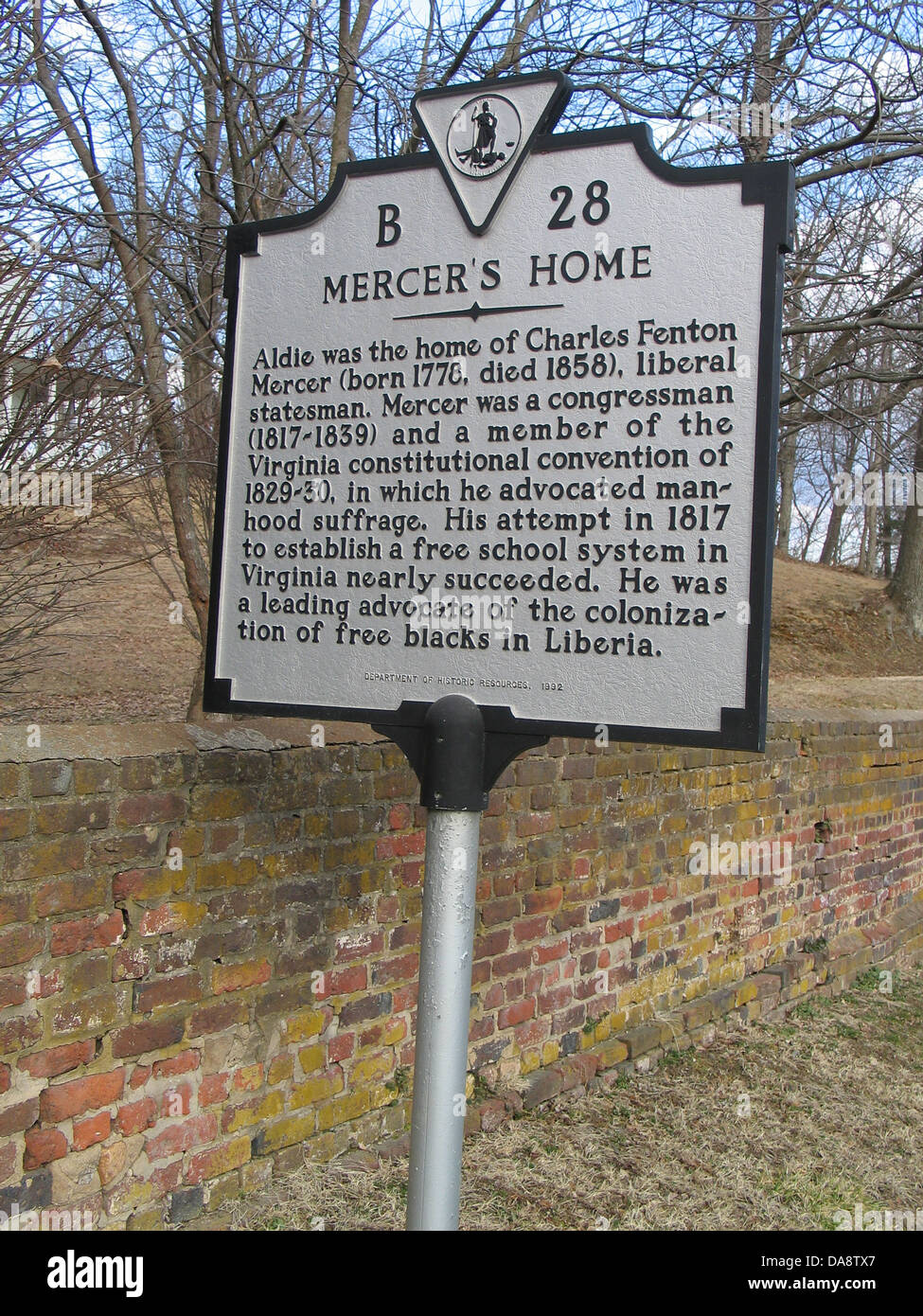 Il Mercer HOME Aldie fu la casa di Charles Fenton Mercer (nato 1778, morto 1858), statista liberale. Il Mercer era un membro del congresso (1817-1839) e un membro della Virginia convenzione costituzionale del 1829-30, in cui ha sostenuto la virilità suffragio. Il suo tentativo nel 1817 per istituire una libera scuola di sistema in Virginia quasi riuscito. Egli è stato uno dei principali sostenitori della colonizzazione della libera i neri in Liberia. Dipartimento di risorse storiche, 1992. Foto Stock