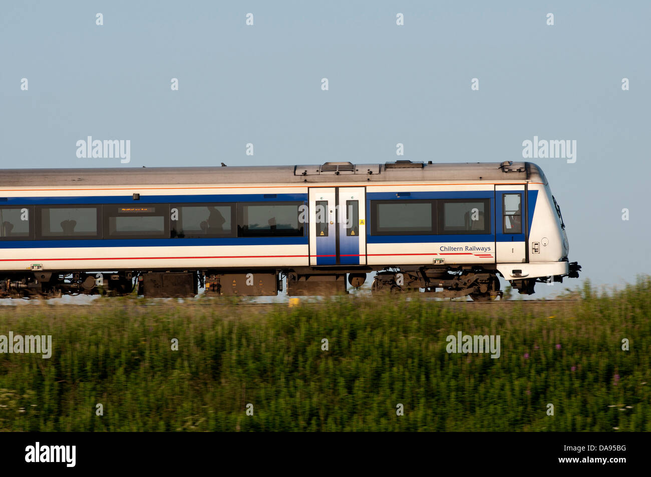 Chiltern Railways treno, vista laterale Foto Stock