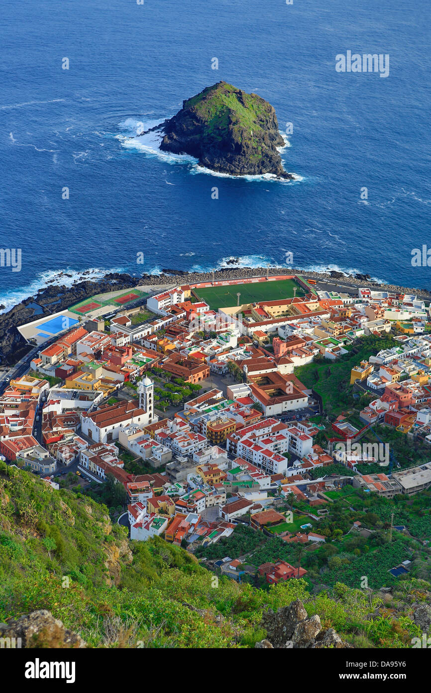 Spagna, Europa, Isole Canarie, Garachico Tenerife Teneriffa, antenna, città della costa, isola, rock, tetti, Foto Stock