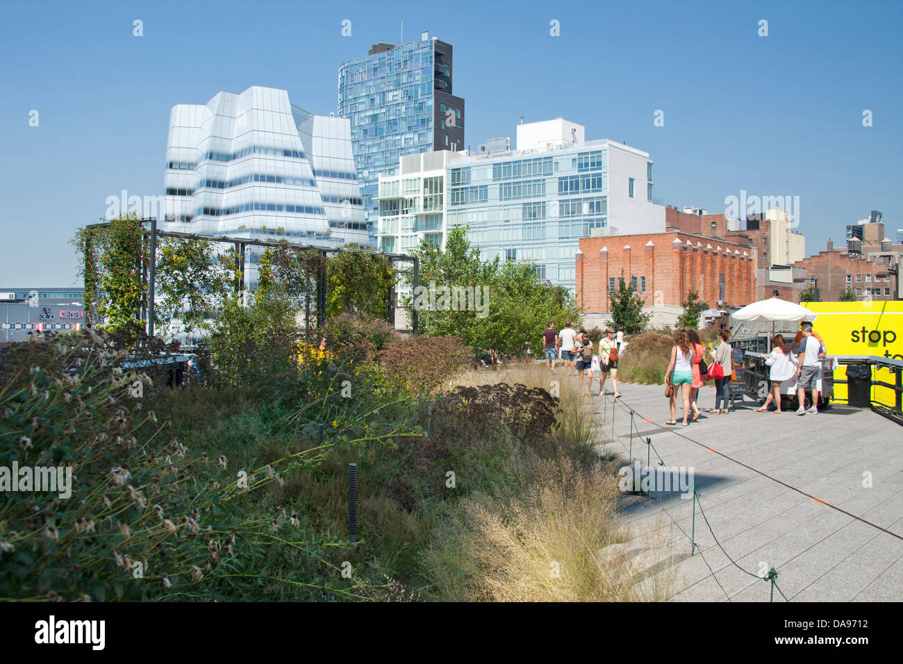 Linea alta elevata PARCO URBANO CHELSEA MANHATTAN NEW YORK CITY USA Foto Stock