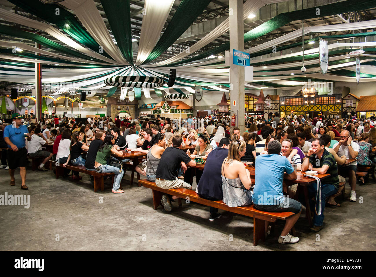 Oktoberfest a Vila Germanica Park. Foto Stock