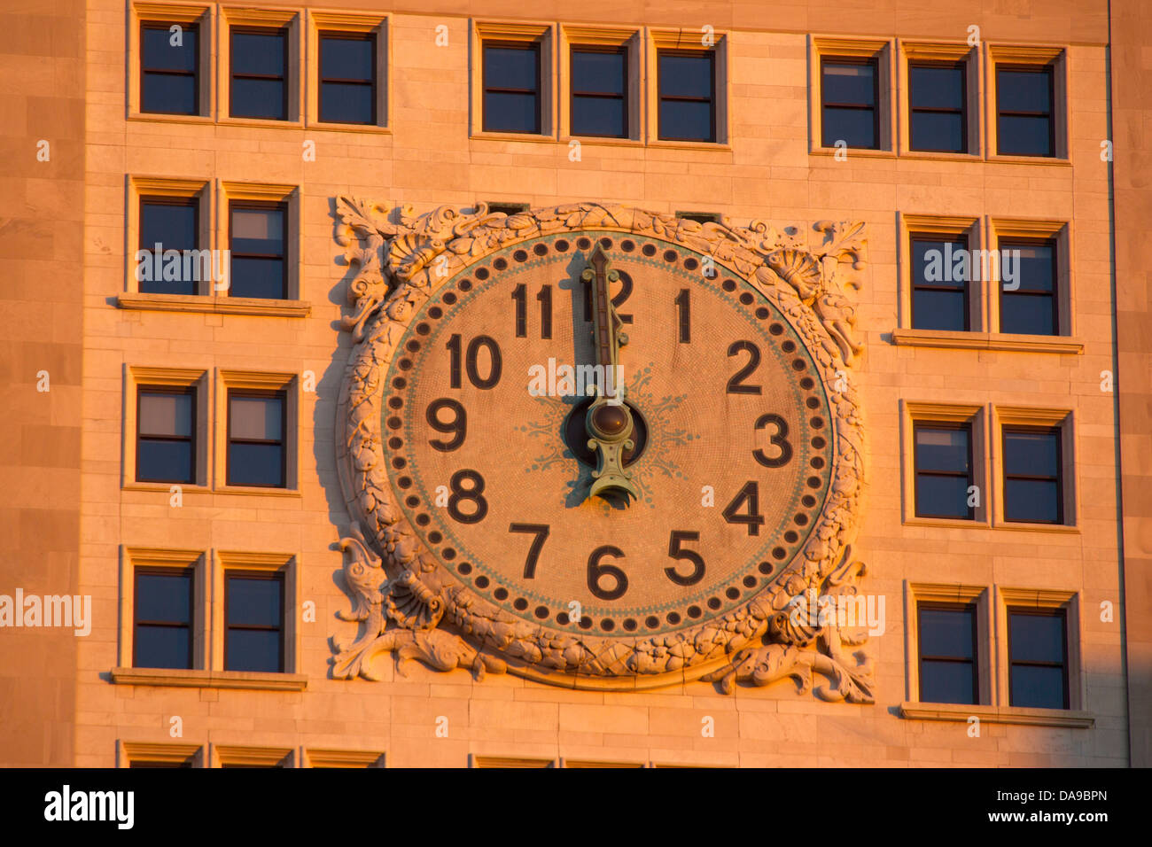 Orologio pubblico faccia METROPOLITAN LIFE BUILDING MANHATTAN NEW YORK CITY USA Foto Stock