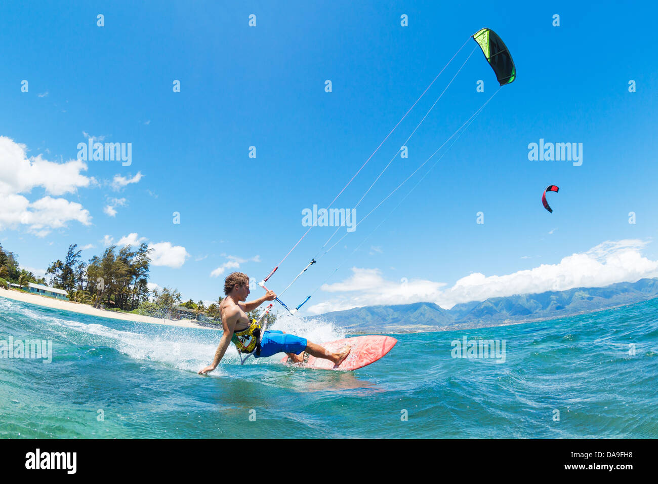 Il kite surf, Divertimento nell'oceano, Sport Estremi Foto Stock