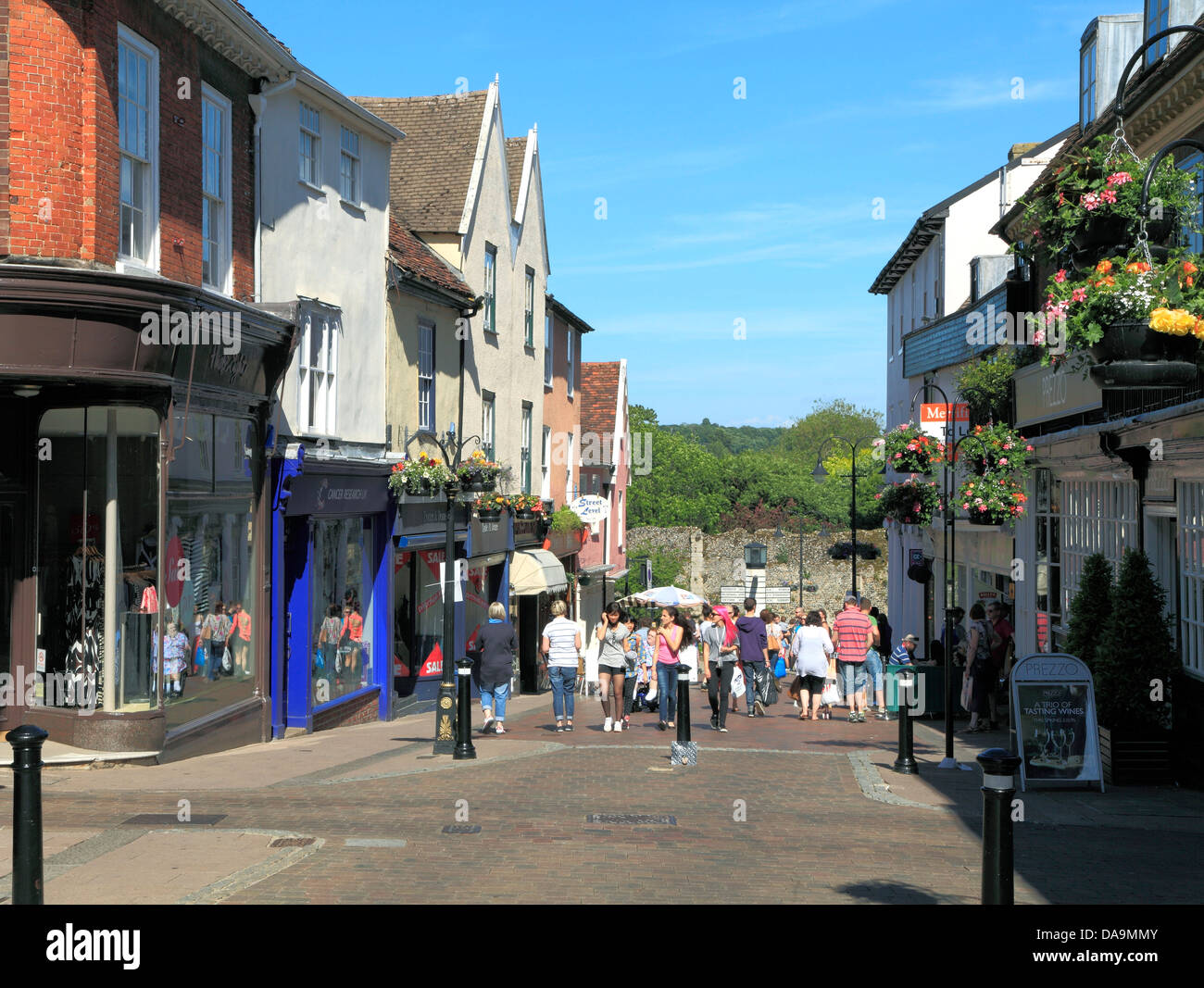 Bury St Edmunds, Abbeygate Street, centro città, scene di strada, Suffolk, Inghilterra, Regno Unito Foto Stock