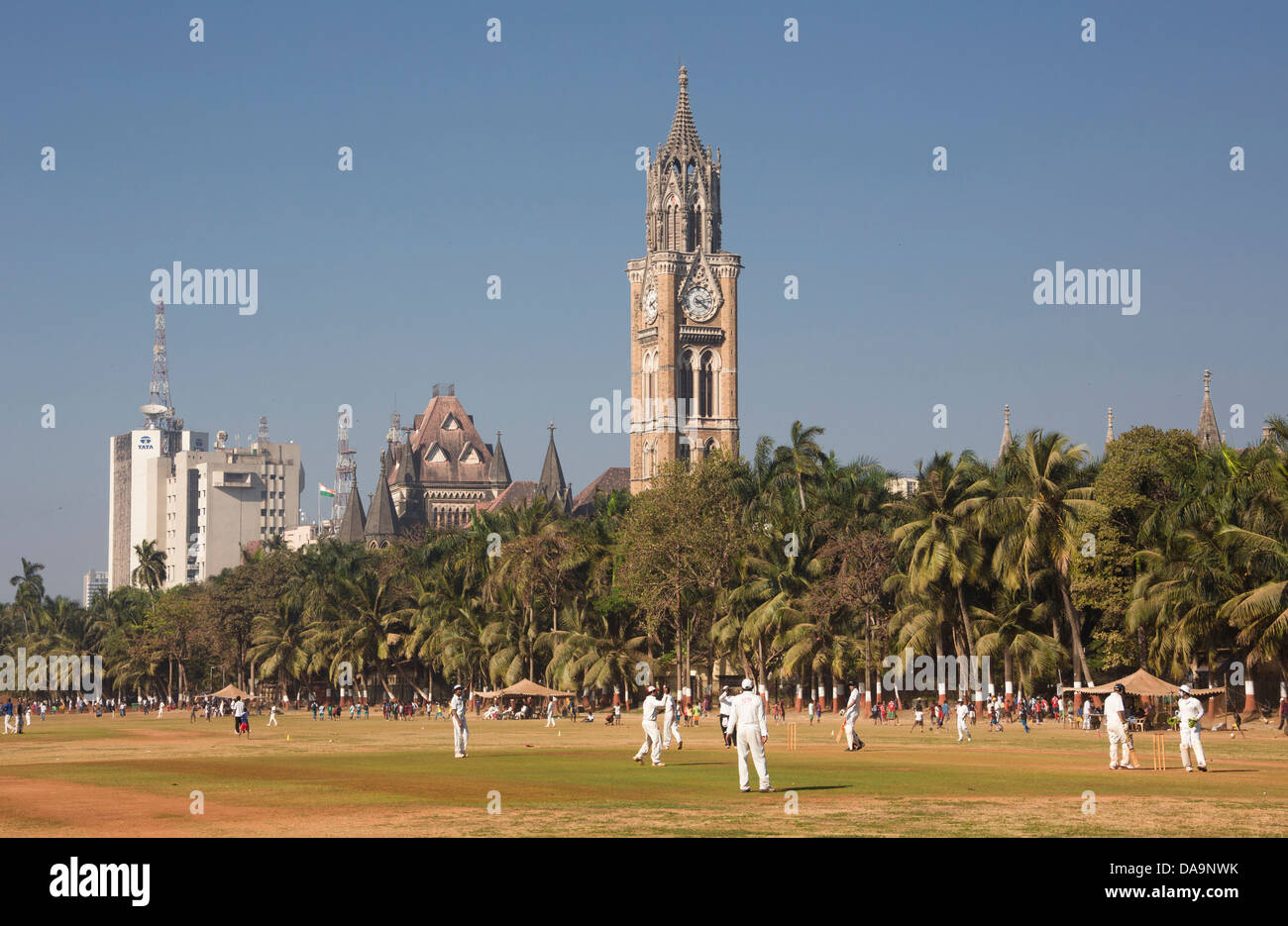 India India del Sud, Asia, Maharashtra, Mumbai Bombay, Città, Colaba, distretto, downtown, Skyline, Università, Clock Tower, orologio Foto Stock