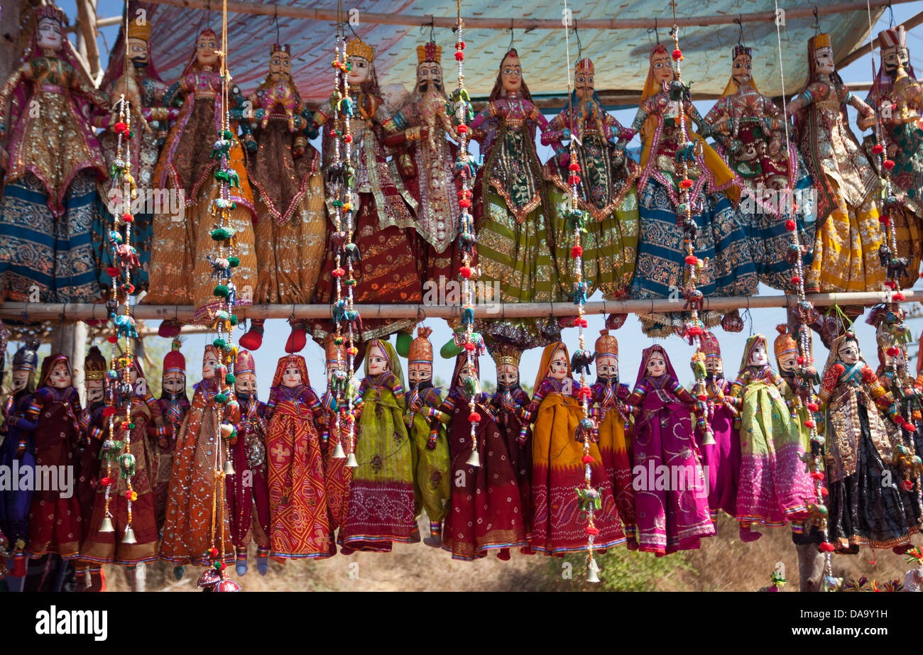 Anjuna, il Mercato delle Pulci, Goa, stato di Goa, India India del Sud, Asia, colorato, bambole, marionette, mercato turistico, tradizionale, tra Foto Stock