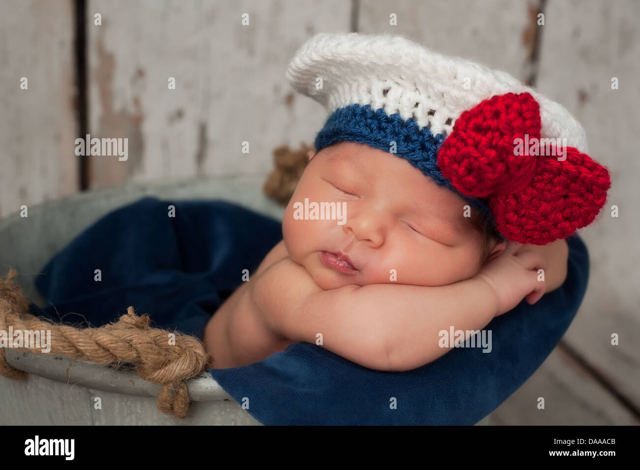 Neonato in Sailor Girl Hat Foto Stock