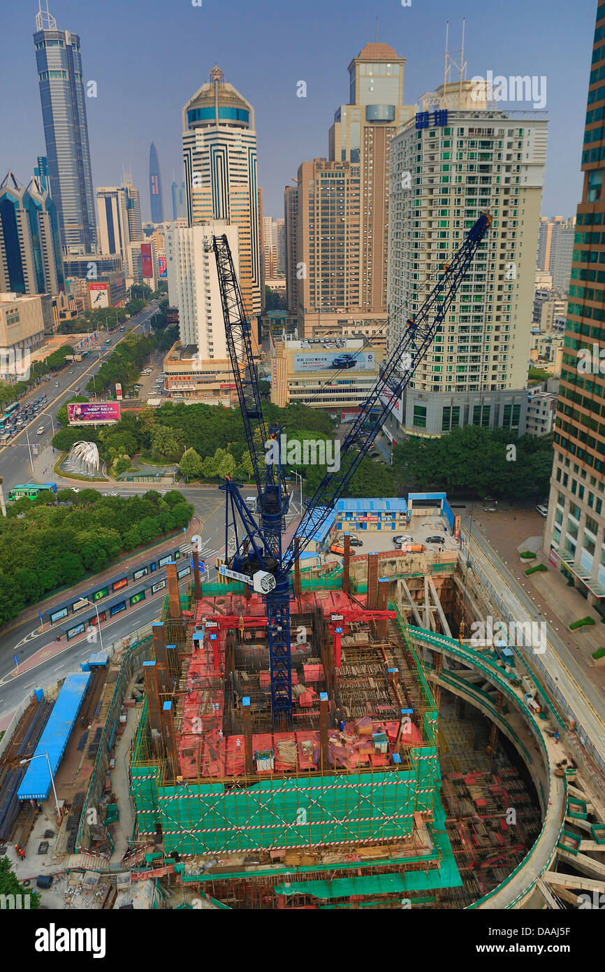 Cina, Shenzhen, città dell'Asia, Huaqiangbei Street, downtown, costruzione, Architettura, grande edificio, centro, costruzione, cran Foto Stock