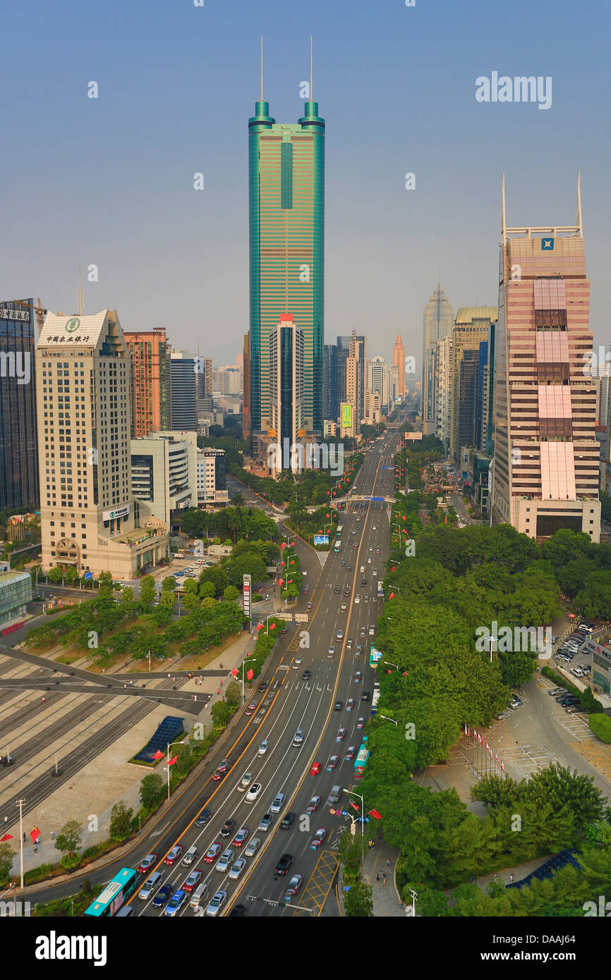 Cina, Shenzhen, città dell'Asia, Shennan Road East, Shun Hing Tower, Shennan Road East, Shun Hing, Shun Hing Tower, avenue, downtown Foto Stock
