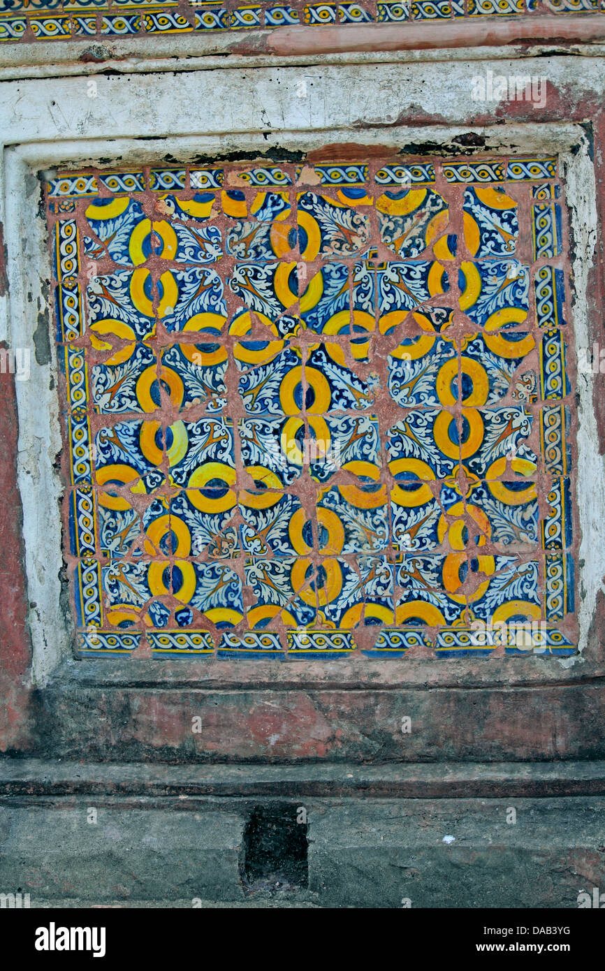 La Chiesa di Sant'Agostino è stato costruito sul monte santo in 1602, Old Goa, India Foto Stock