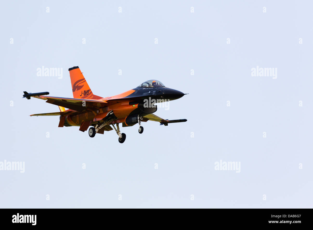 General Dynamics F16A 'Fighting Falcon' visualizza gli aeromobili provenienti da paesi Bassi Air Force. RAF Waddington Airshow 2013 Foto Stock