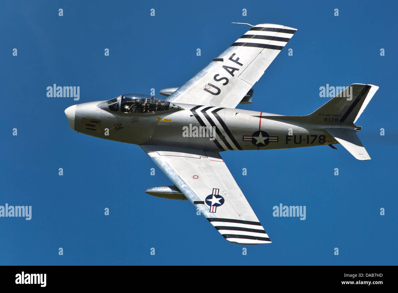 Vintage USAF Jet North American Sabre F86G-SABR 8178 battenti di Old Warden Shuttleworth corteo militare Foto Stock