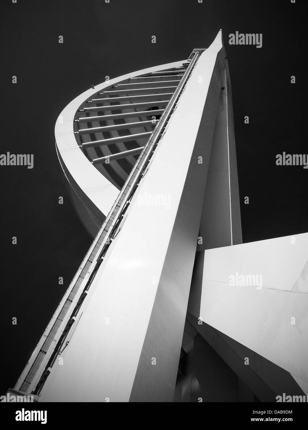 Spinnaker Tower di Portsmouth monocromatiche Creative Foto Stock
