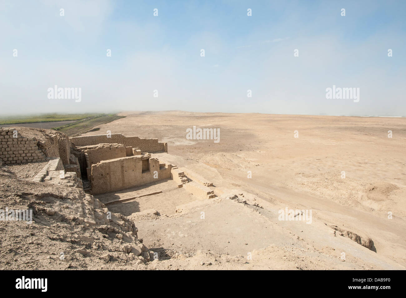 Antica pre colombiana del Brujo complesso archeologico rovine rimane vicino a Trujillo, Perú. Foto Stock