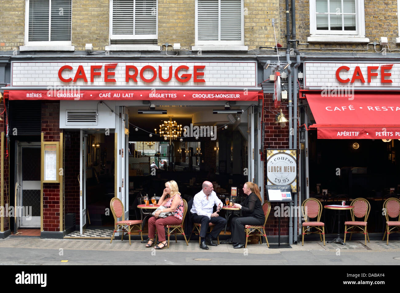 Café Rouge in Wellington Street, Covent Garden di Londra, Regno Unito. Foto Stock