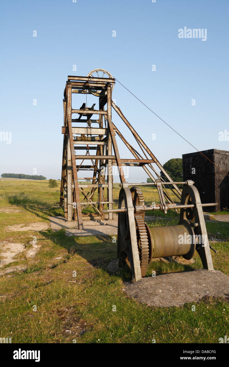 Miniera di piombo Magpie vicino a Sheldon nel Derbyshire Inghilterra. Ruota tortuosa, patrimonio industriale conservato Rurale abbandonato piombo minerario Foto Stock