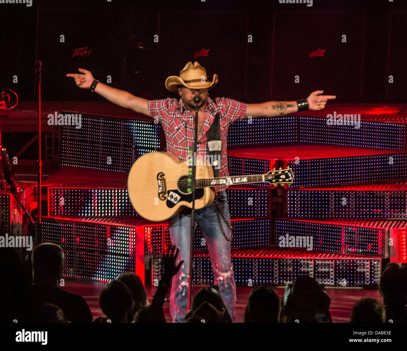 Jason Aldean performing live Foto Stock