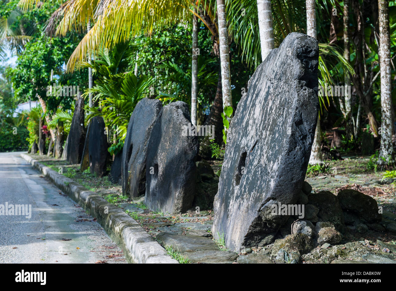 Il denaro in pietra sull'isola di Yap, Stati Federati di Micronesia, Isole Caroline, Pacific Foto Stock