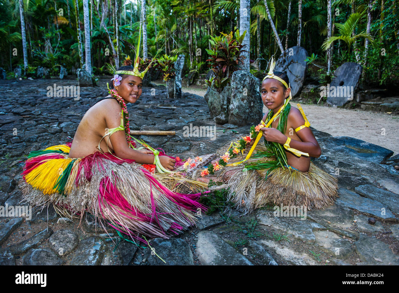 Isolani locale la pratica tradizionale arte lavoro, Isola di Yap, Stati Federati di Micronesia, Isole Caroline, Pacific Foto Stock