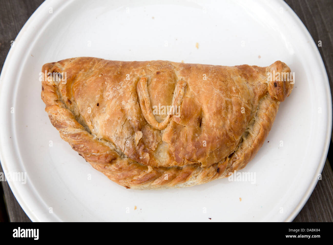 Cornish Pasty; sulla piastra; Regno Unito Foto Stock