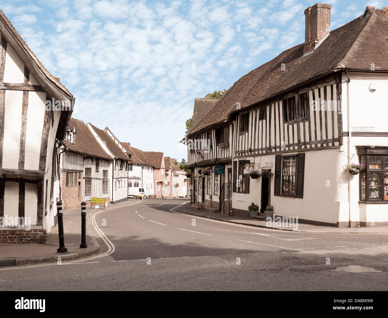 A struttura mista in legno e muratura negozi in legno e case nel borgo medievale di Lavenham, Suffolk, Regno Unito Foto Stock