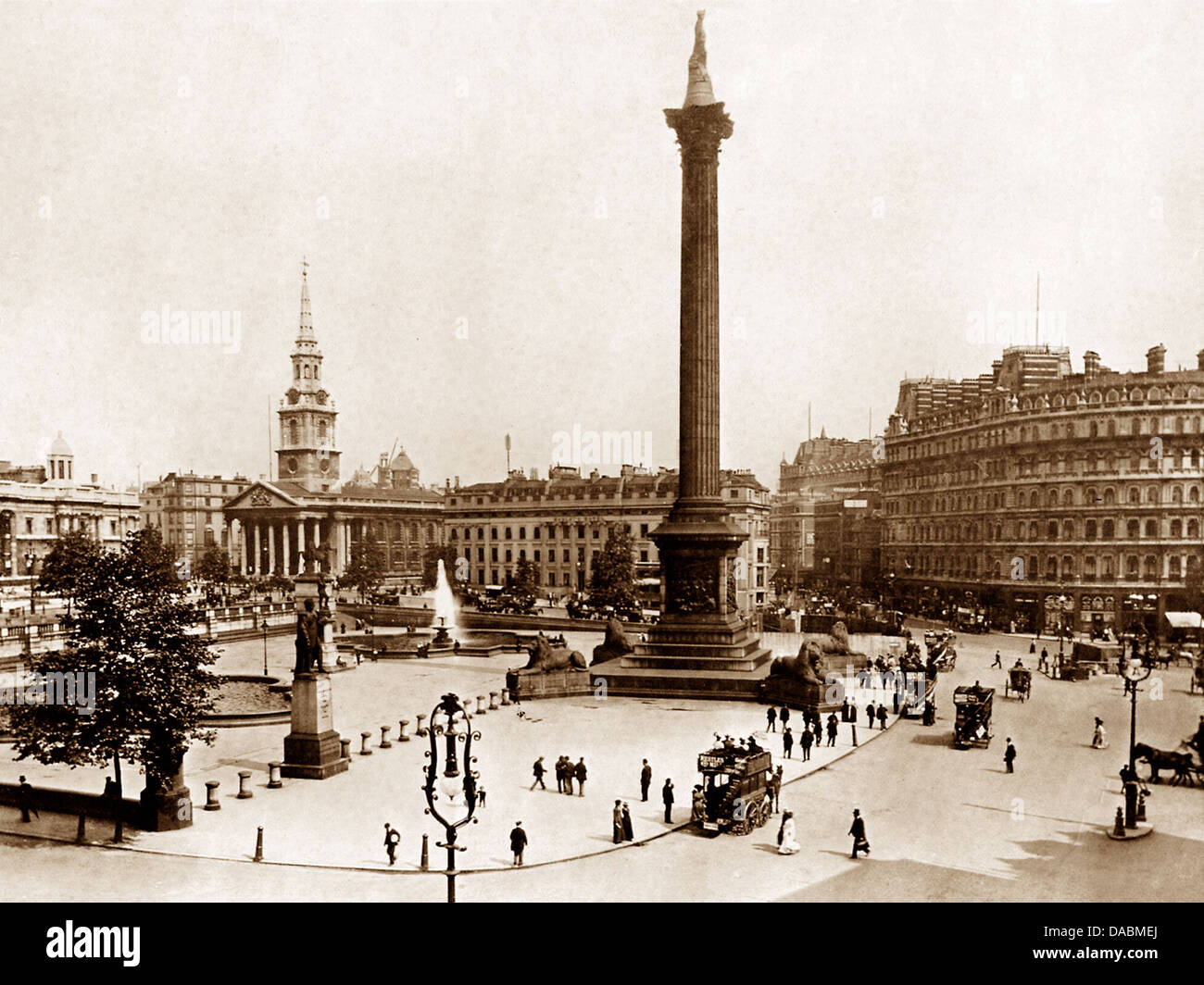 Londra Trafalgar Square periodo Vittoriano Foto Stock
