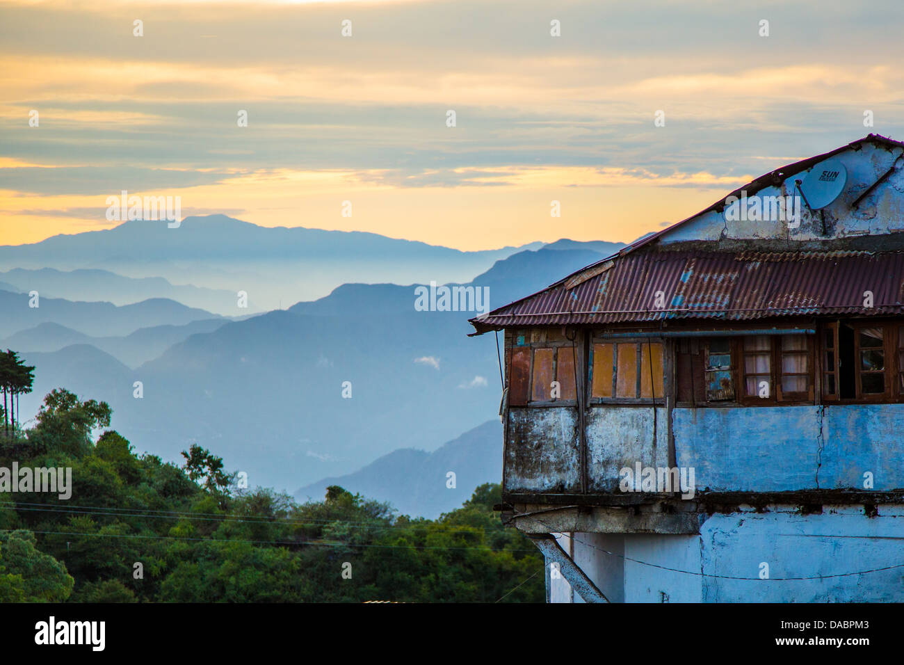 Era coloniale britannica house in Mussoorie, Uttarakhand, India Foto Stock