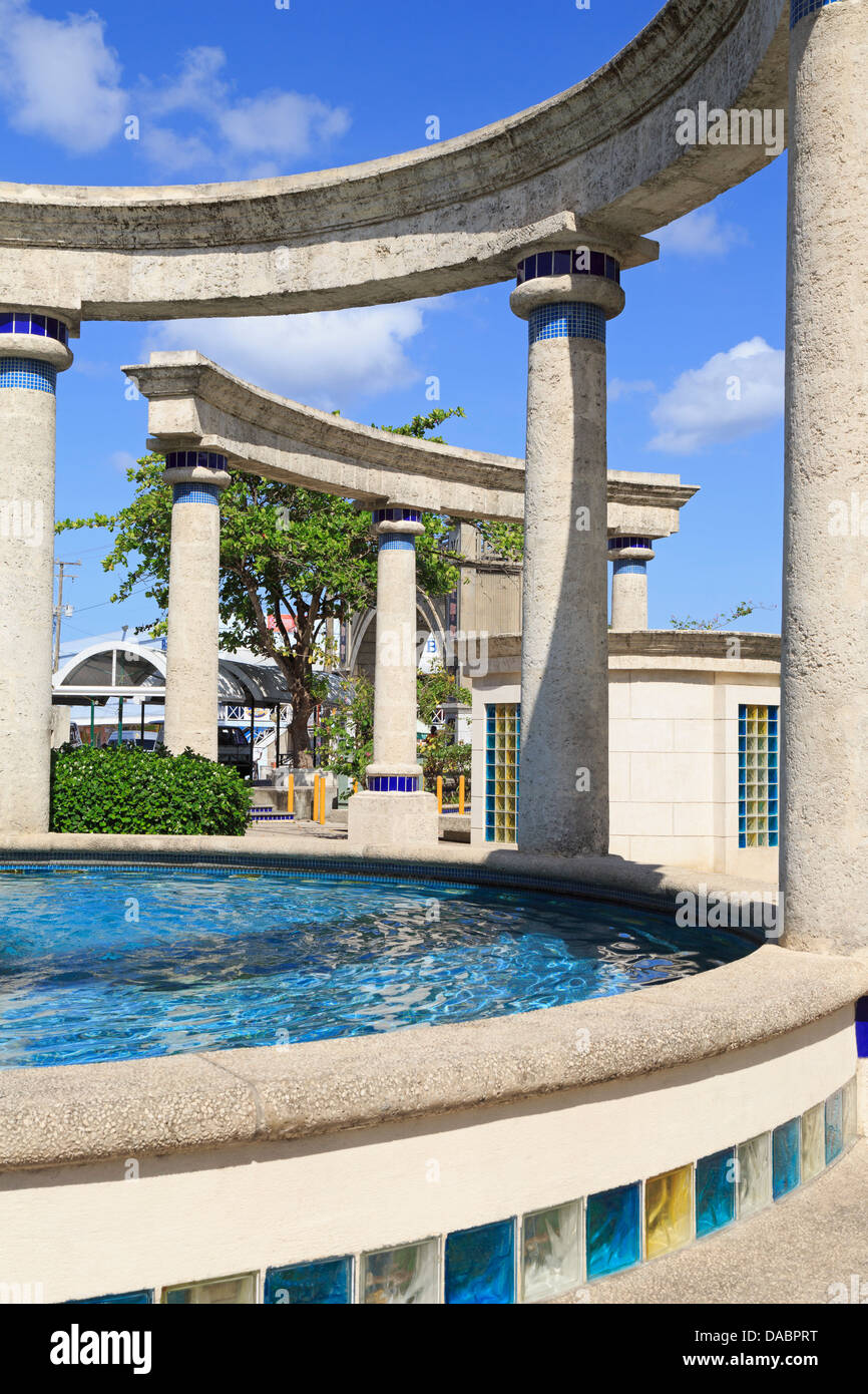 Fontana di Piazza Indipendenza, Bridgetown, Barbados, West Indies, dei Caraibi e America centrale Foto Stock