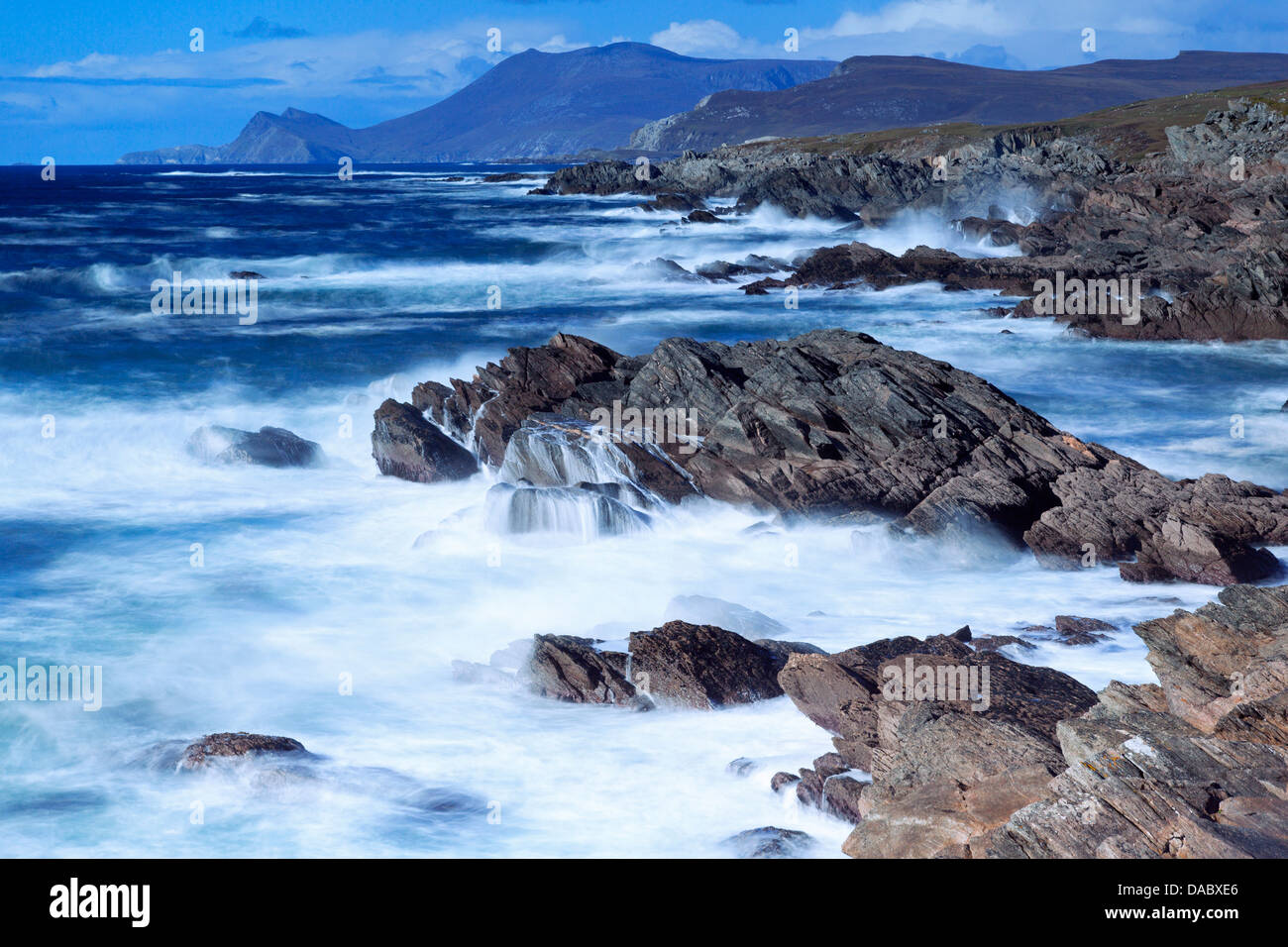Sul litorale atlantico Drive, Achill Island, nella contea di Mayo, Connaught (Connacht), Repubblica di Irlanda, Europa Foto Stock