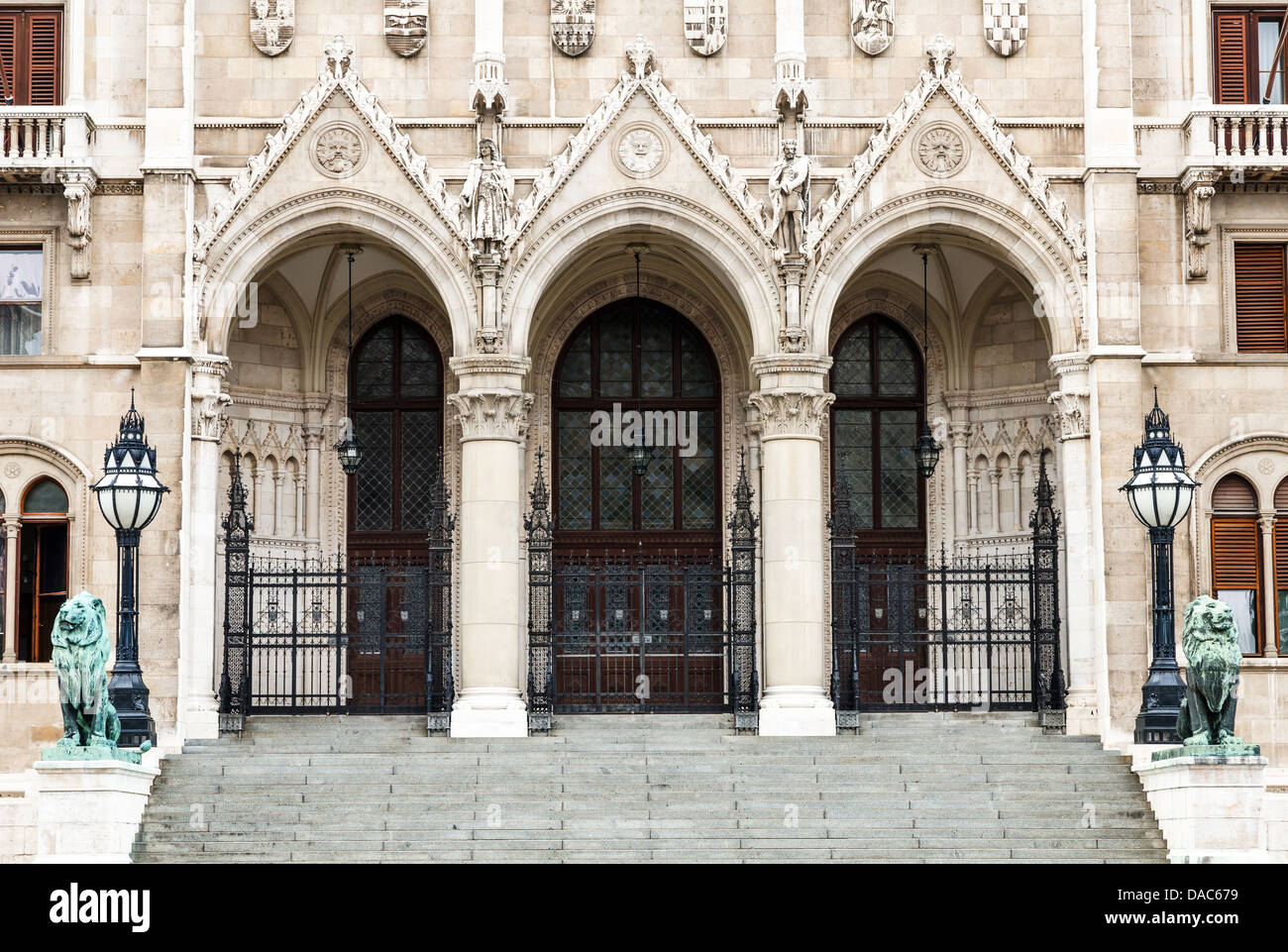 Orszaghaz, Parlamento ungherese edificio è la sede dell'Assemblea nazionale di Ungheria, costruita in stile gotico in stile revival. Budapes Foto Stock
